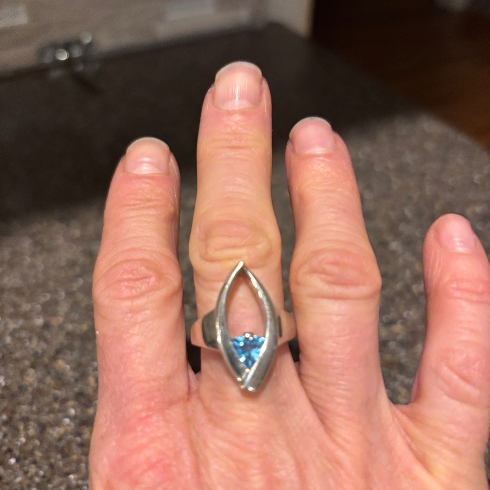 Women’s statement ring